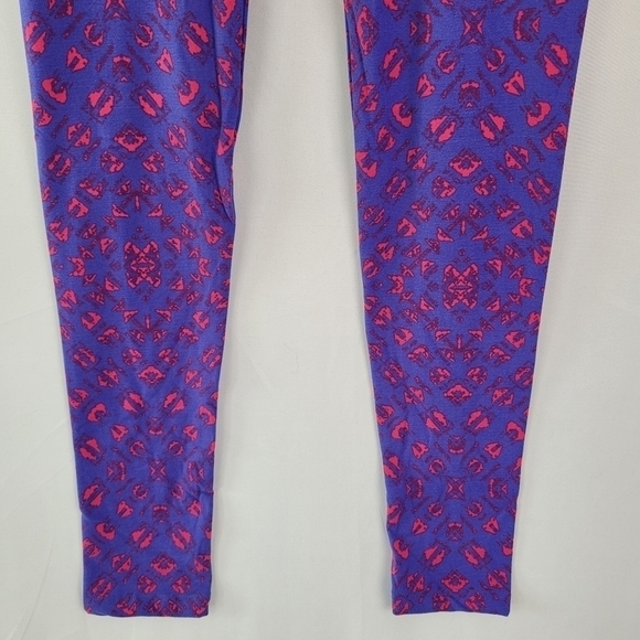 NWT LuLaRoe Simply Comfortable Purple and Pink Pants One Size See Measurements - Picture 3 of 10